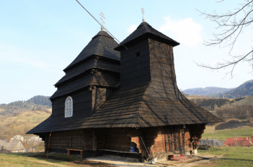 Ужанський НПП Ужоцький перевал — дерев’яні церкви ЮНЕСКО — панорами Бескидів